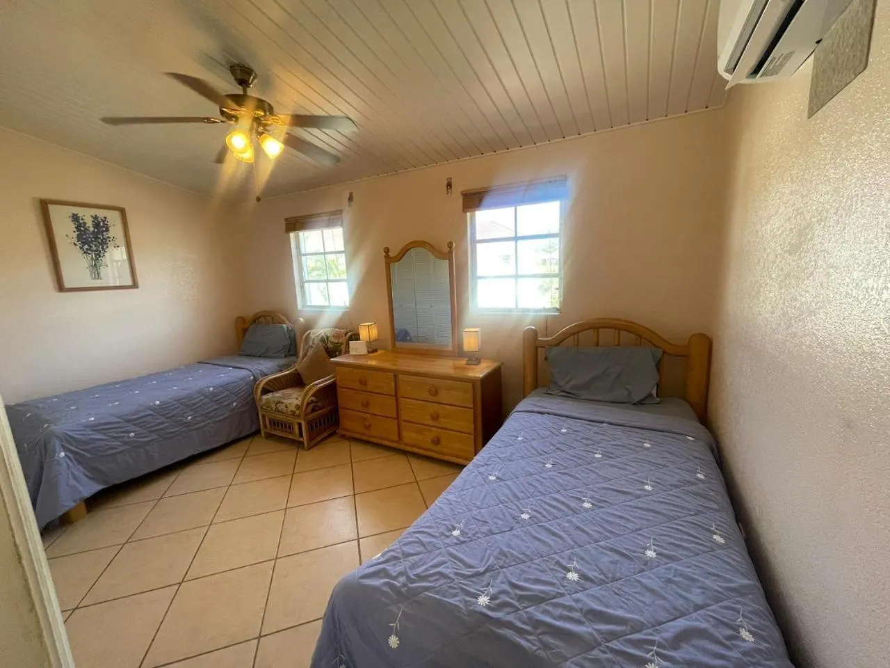 Delightful Waterfront Villa Close To The Beach Jolly Harbour